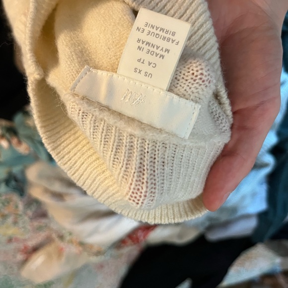 Soft Boxy Turtleneck Sweater - Picture 2 of 4